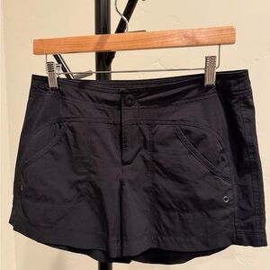Athleta Costa Short 4” inseam Size 2 Black